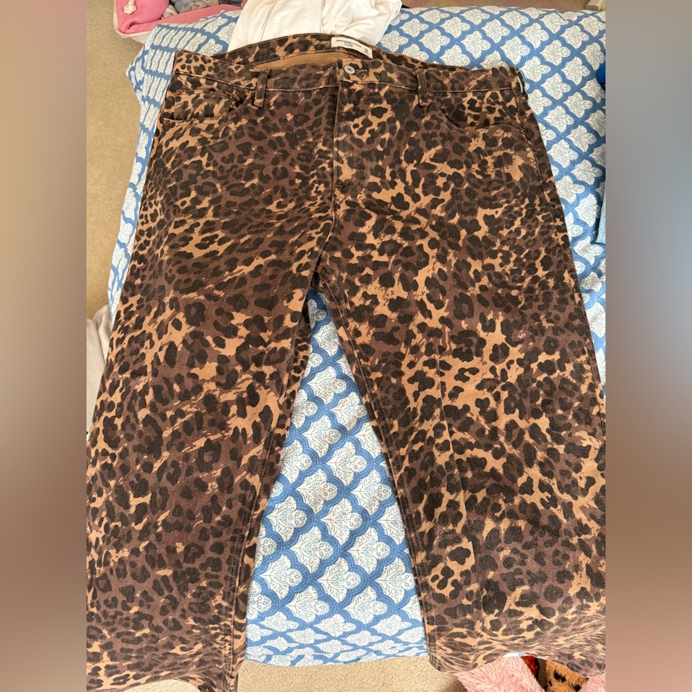 Abercrombie & Fitch Leopard Print Low Rise Baggy Jean